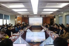 正在阐发人类对AI者的机制